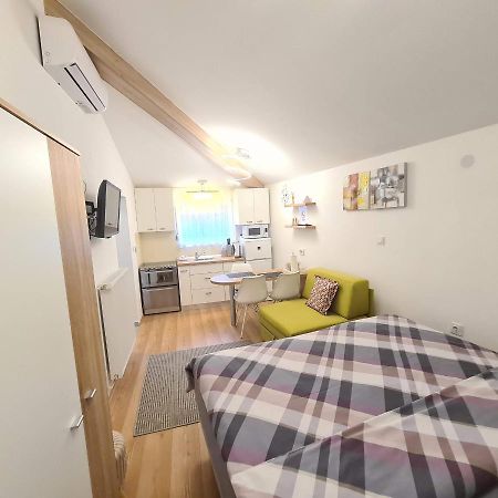 Cozy Studio Apartment Tian In Zagreb Extérieur photo