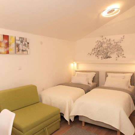 Cozy Studio Apartment Tian In Zagreb Extérieur photo