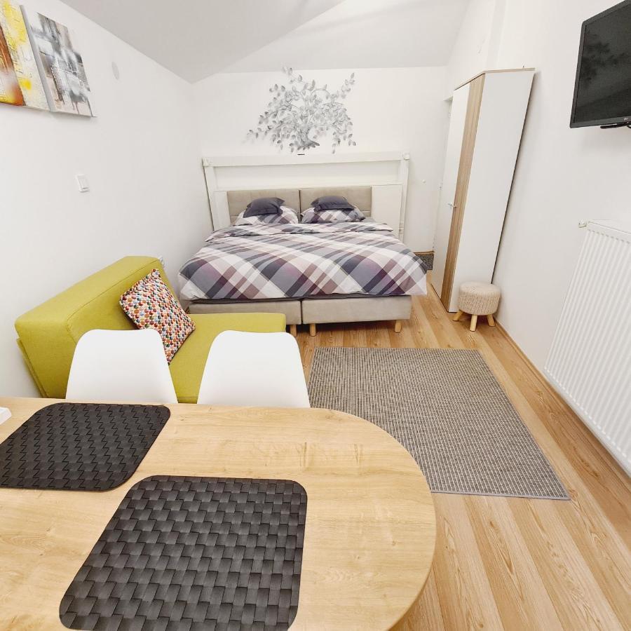 Cozy Studio Apartment Tian In Zagreb Extérieur photo