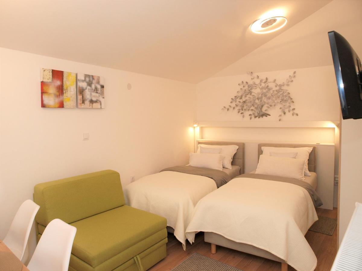 Cozy Studio Apartment Tian In Zagreb Extérieur photo