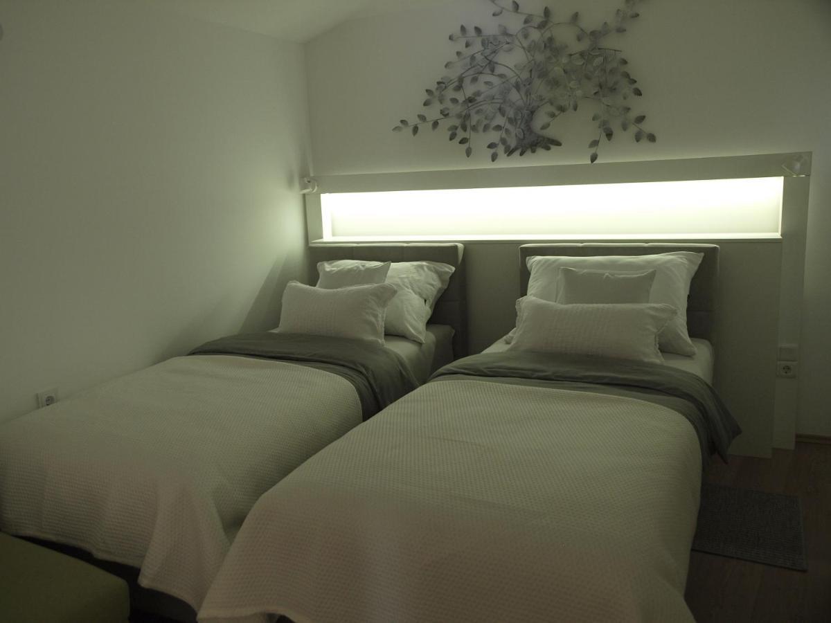 Cozy Studio Apartment Tian In Zagreb Extérieur photo